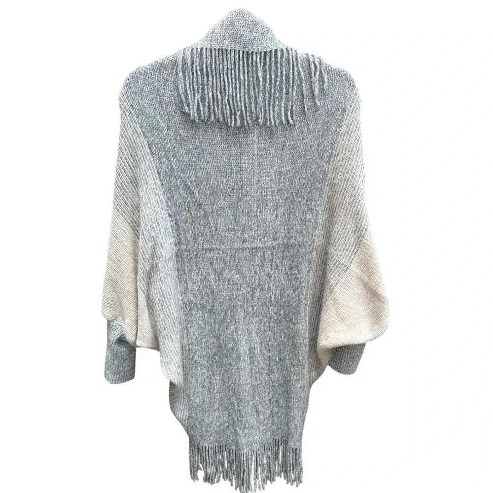Kindred Plus Women 1X Grey Cream Metallic Fringe Toggle Cardigan Sweater NWT